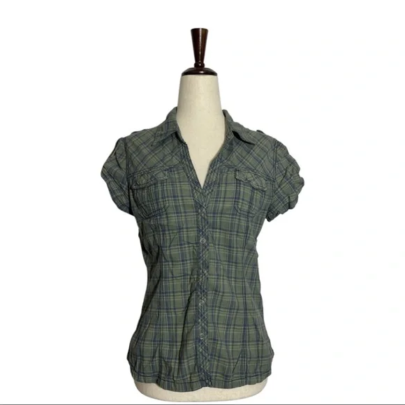 H&M Divided • Short Sleeve Green Plaid Snap Burton Top 10 ASO Bella Swan Alt - Picture 4 of 8